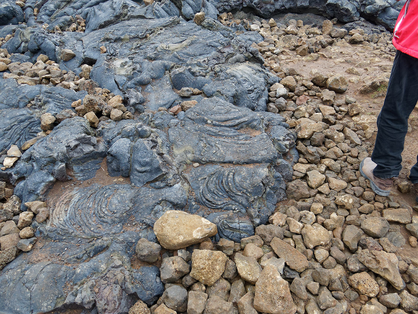 Detail of fresh lava flow in Meradalir valley